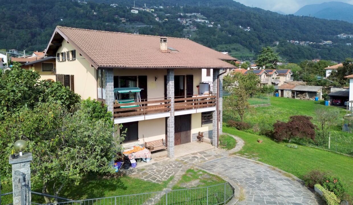 Comer See Dongo Villa mit Garten un Seeblick