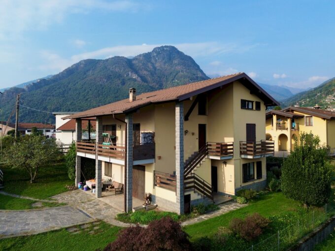 Comer See Dongo Villa mit Garten un Seeblick